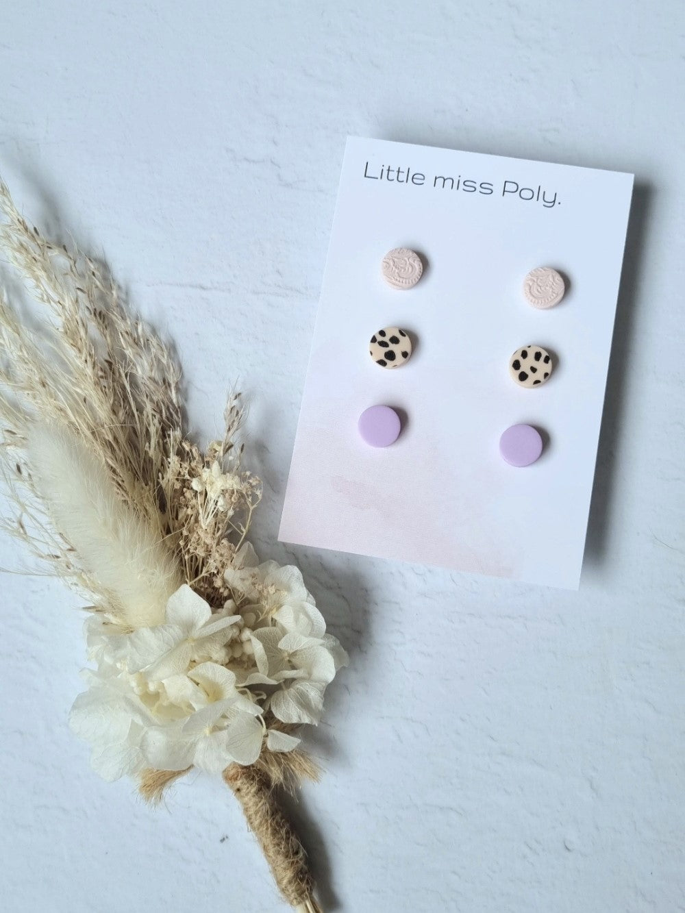 Muted triple stud pack