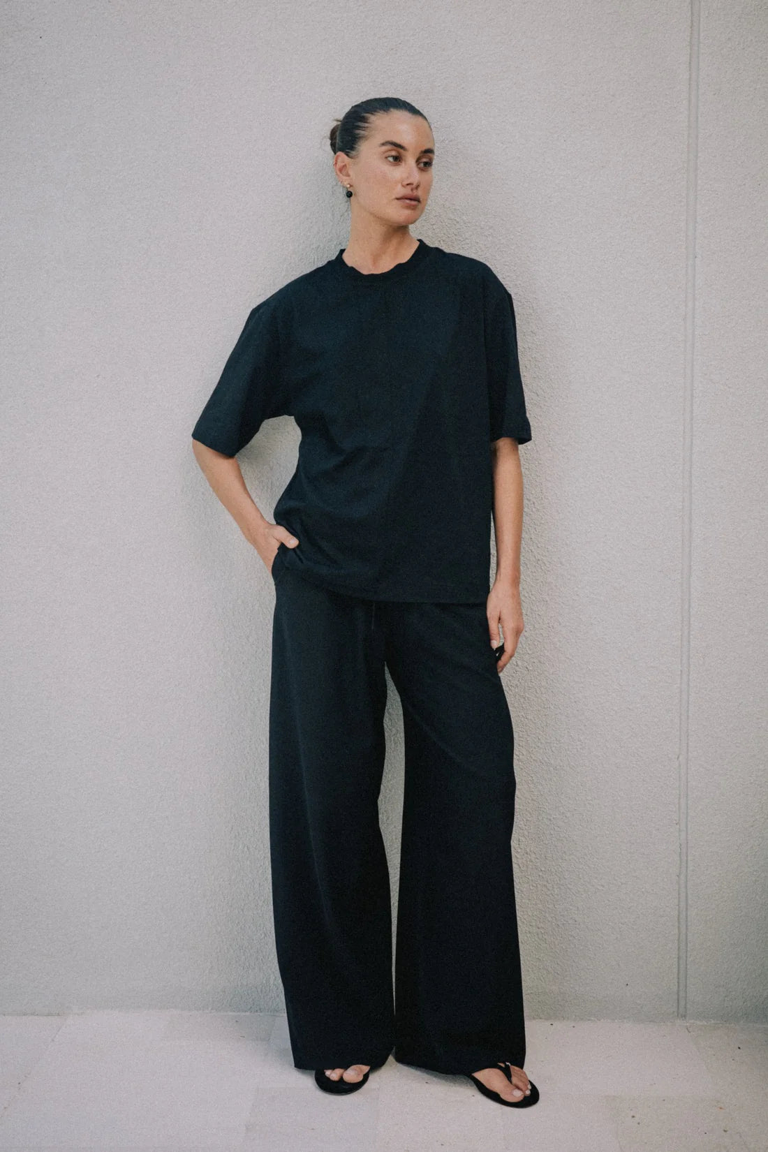 Ella Boyfriend Tee - Black