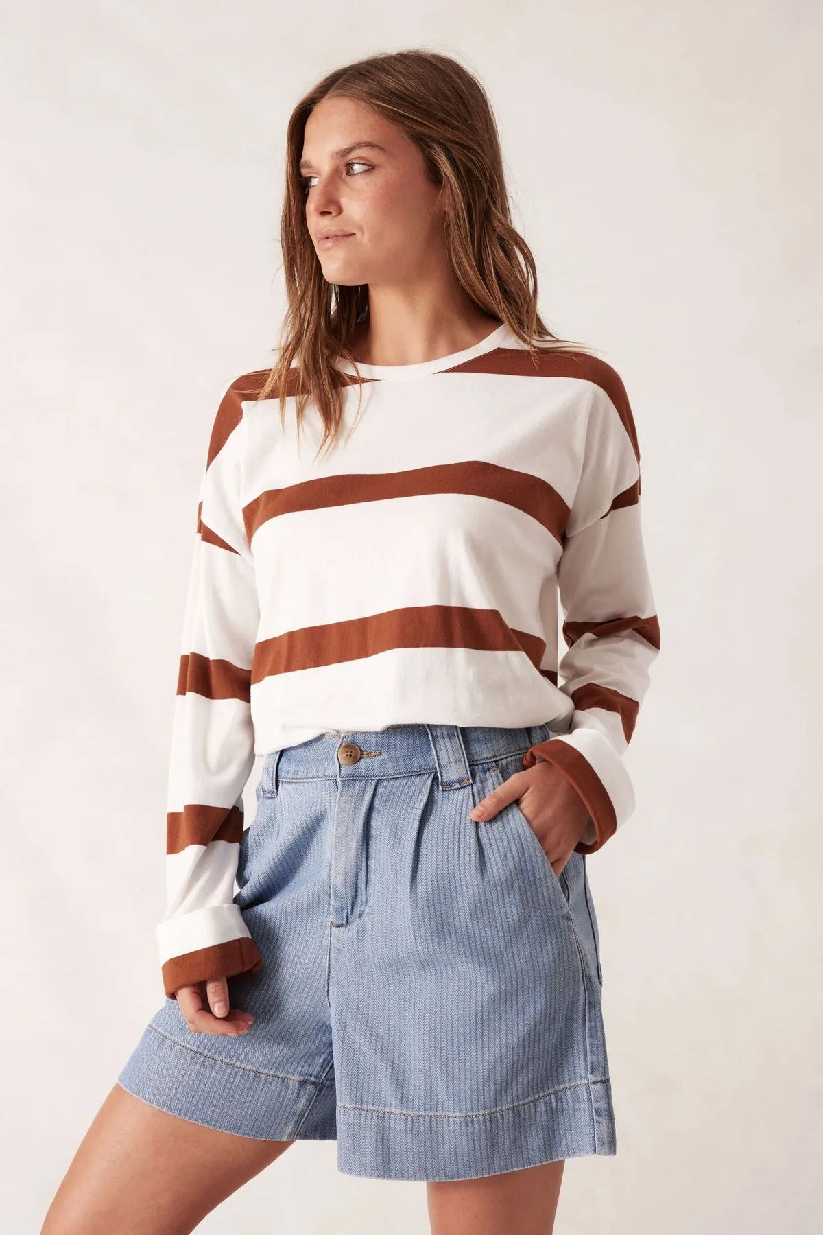BILLIE PLEAT FRONT SHORT/BLUE HERRINGBONE
