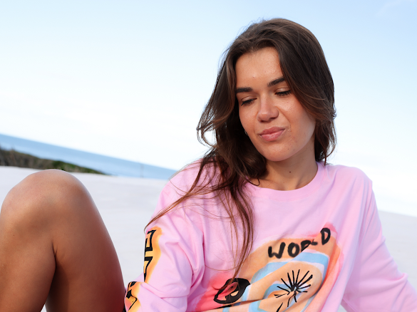 Cosmic World LS tee