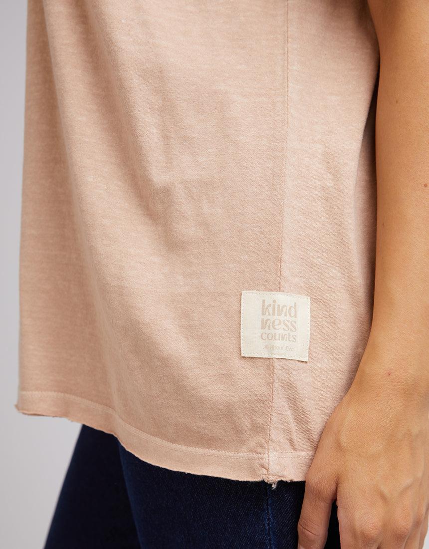 Grounded Tee - tan