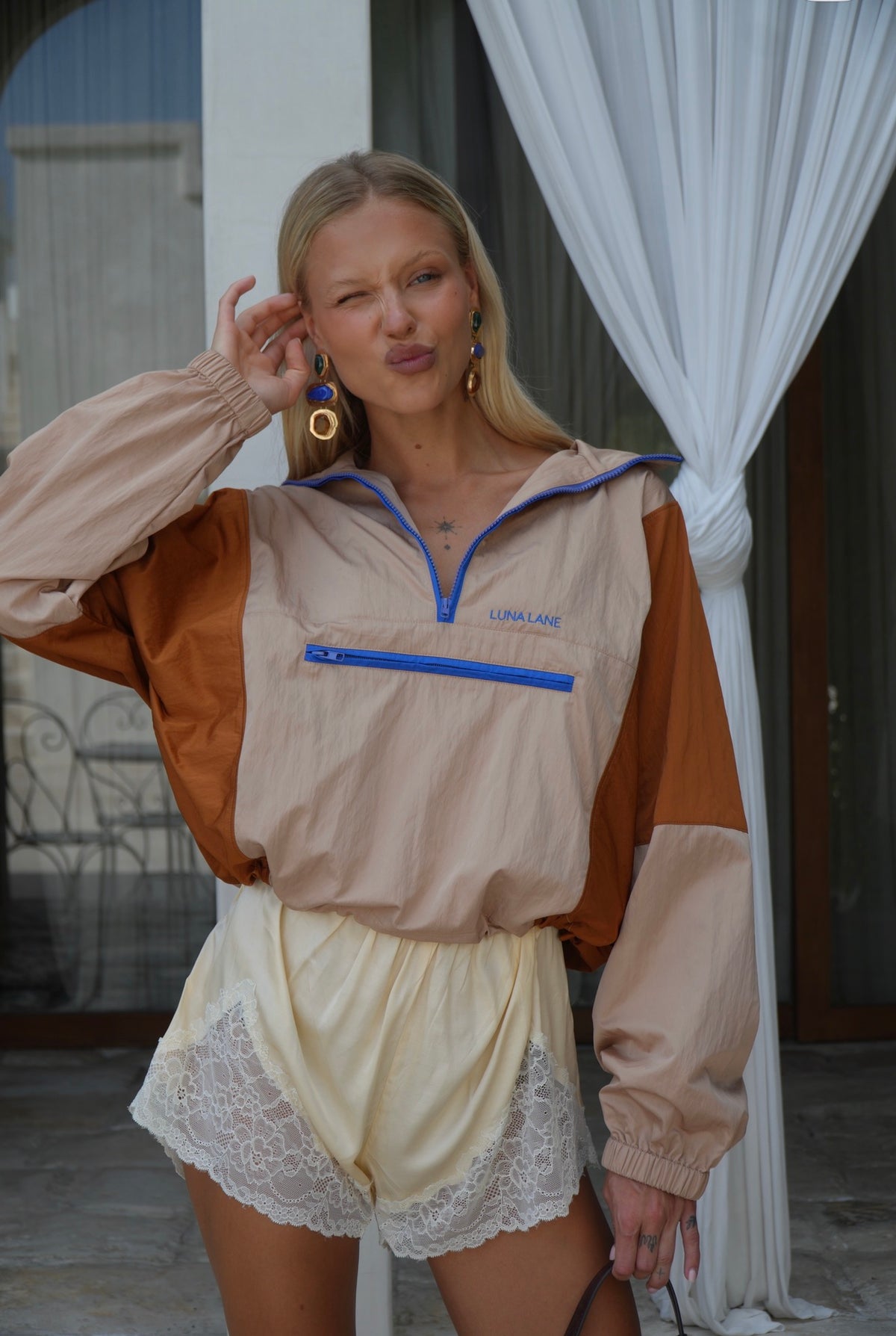 Courtside Anorak - Tan/Rust