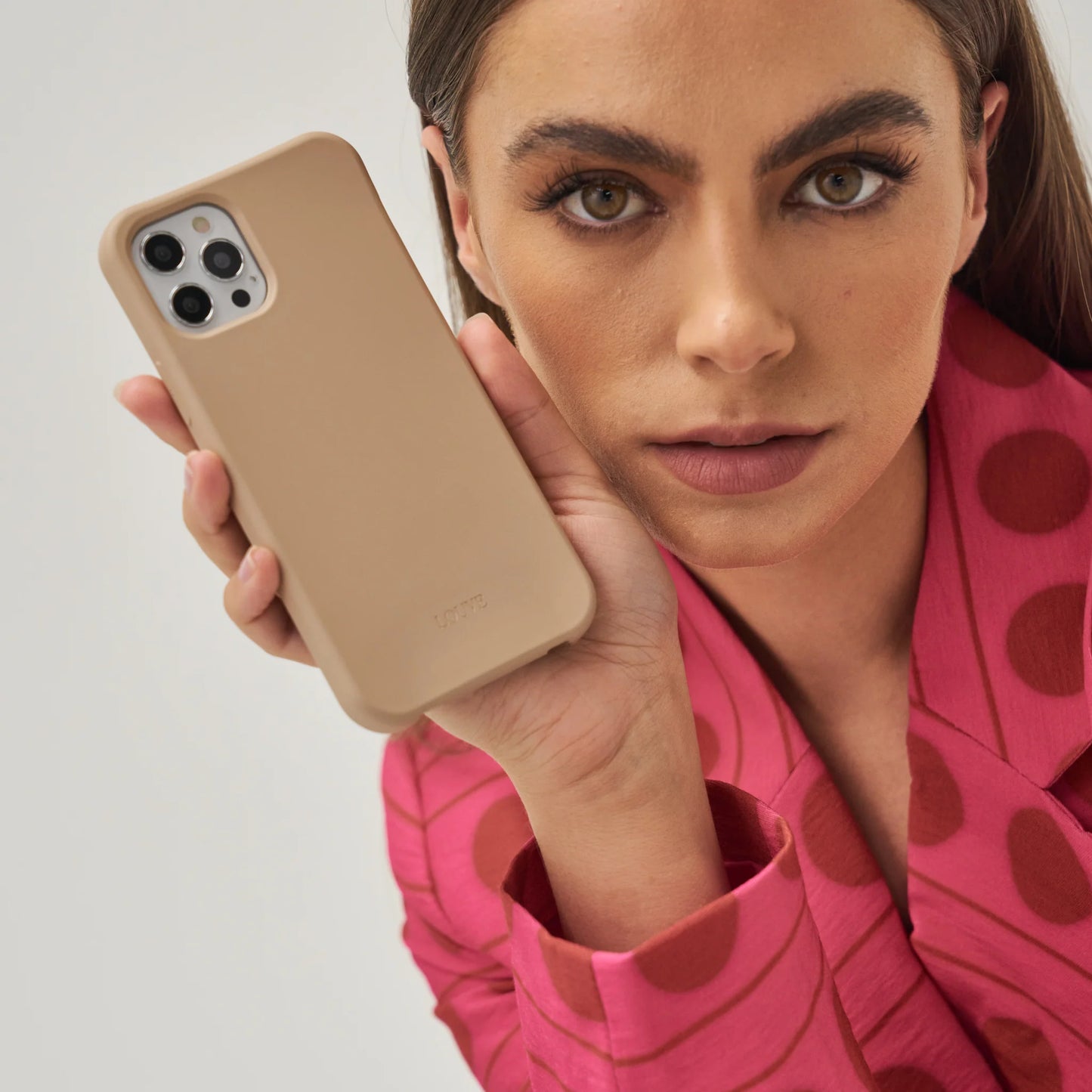 DESERT SAND BEIGE CROSSBODY PHONE CASE