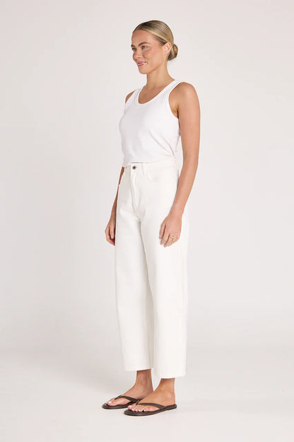 Lola Cropped Barrel Jean - White