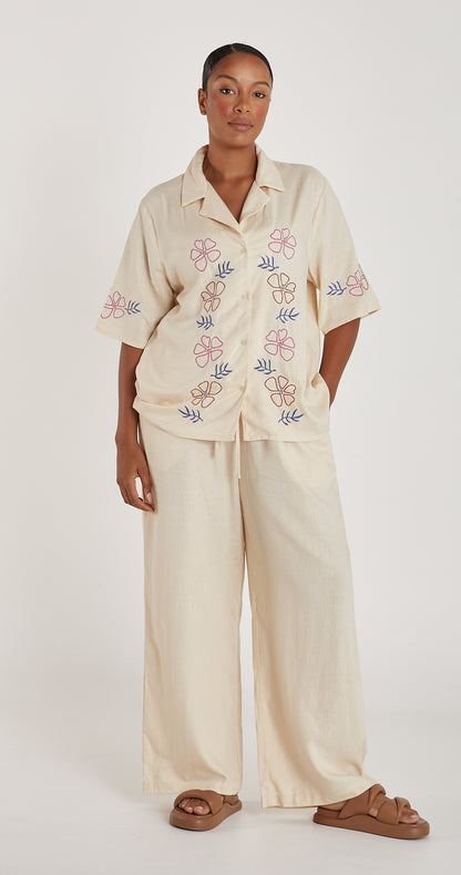 AIRLIE EMBROIDERY SHIRT - CREAM