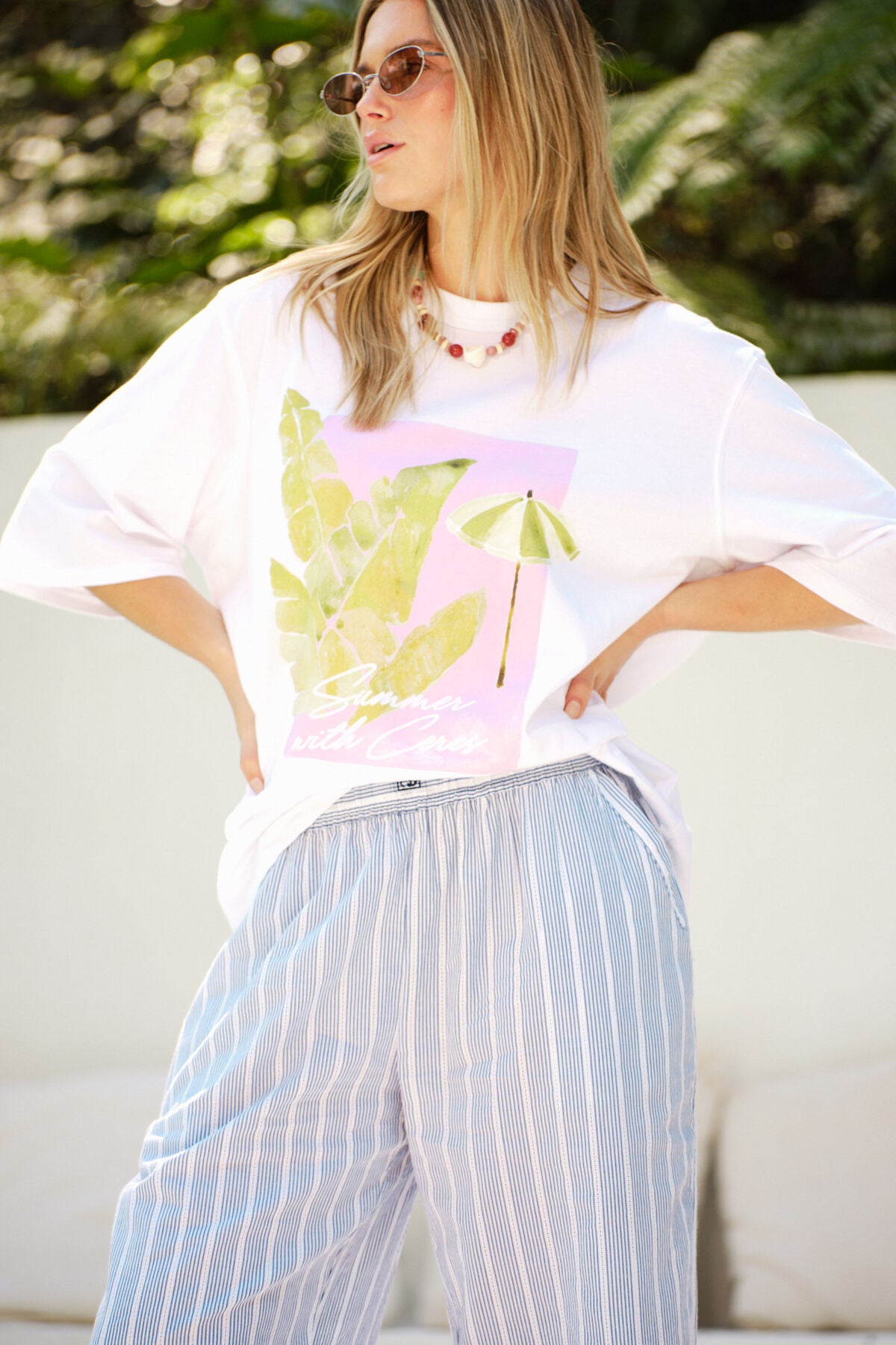 LIV OVERSIZED TEE/WHITE/COASTAL LEAVES