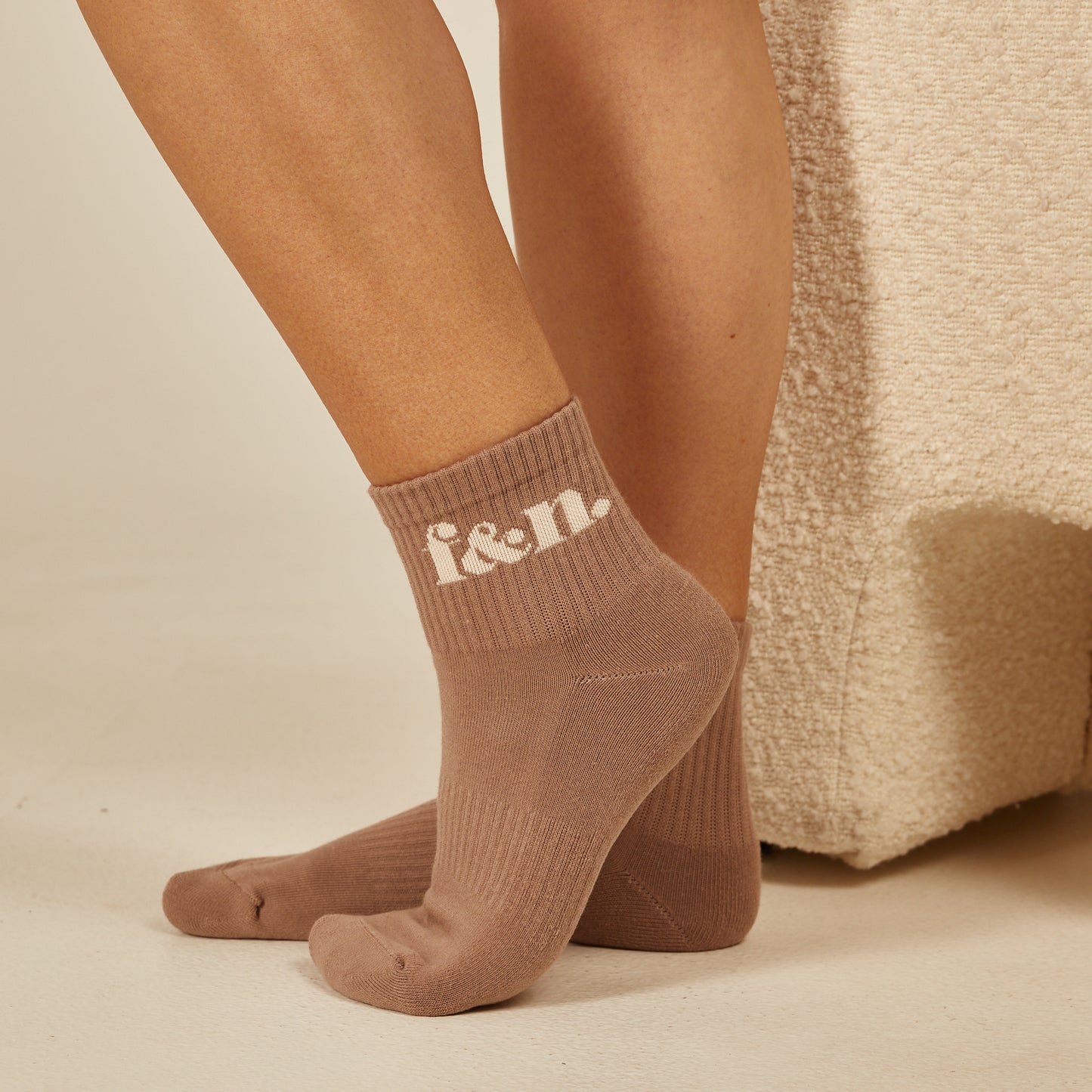 CLASSIC LOGO ANKLE SOCKS - LATTE