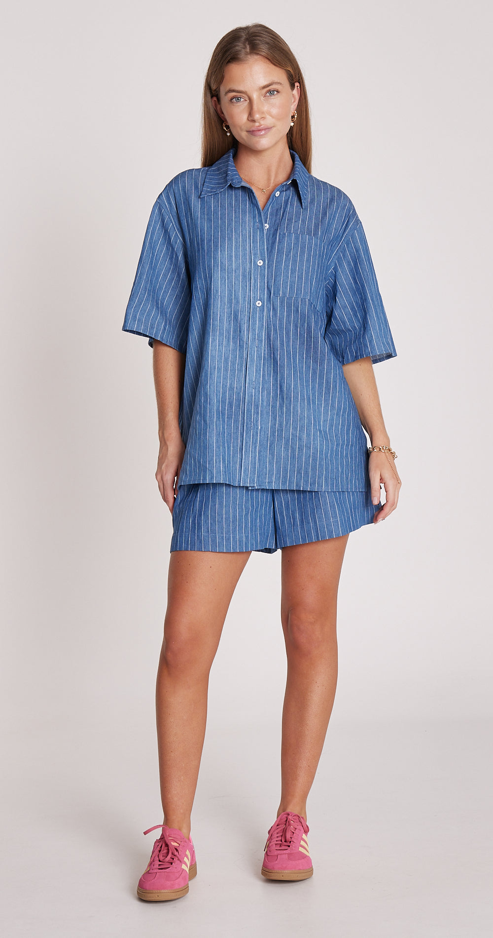 ABBIE SHIRT - PINSTRIPE