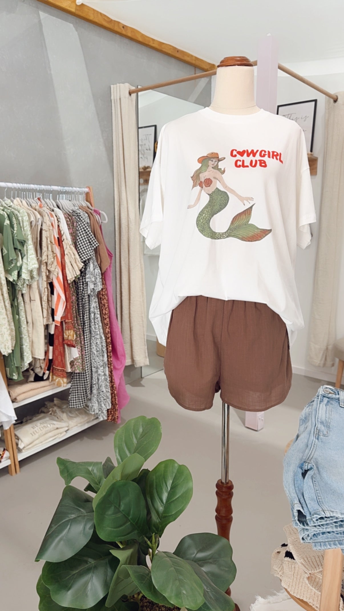 Cowgirl club - tee