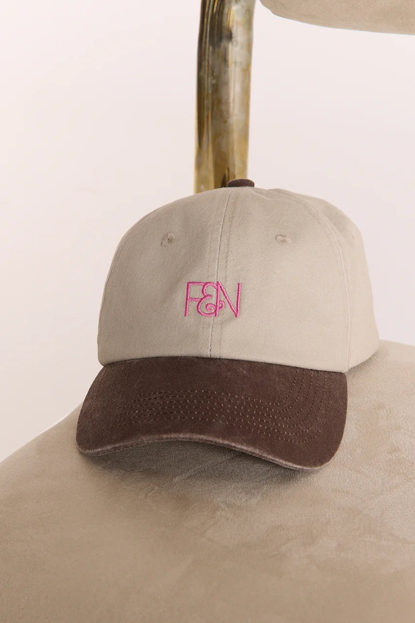 Gigi Two-Tone Cap - Chocolate Pink