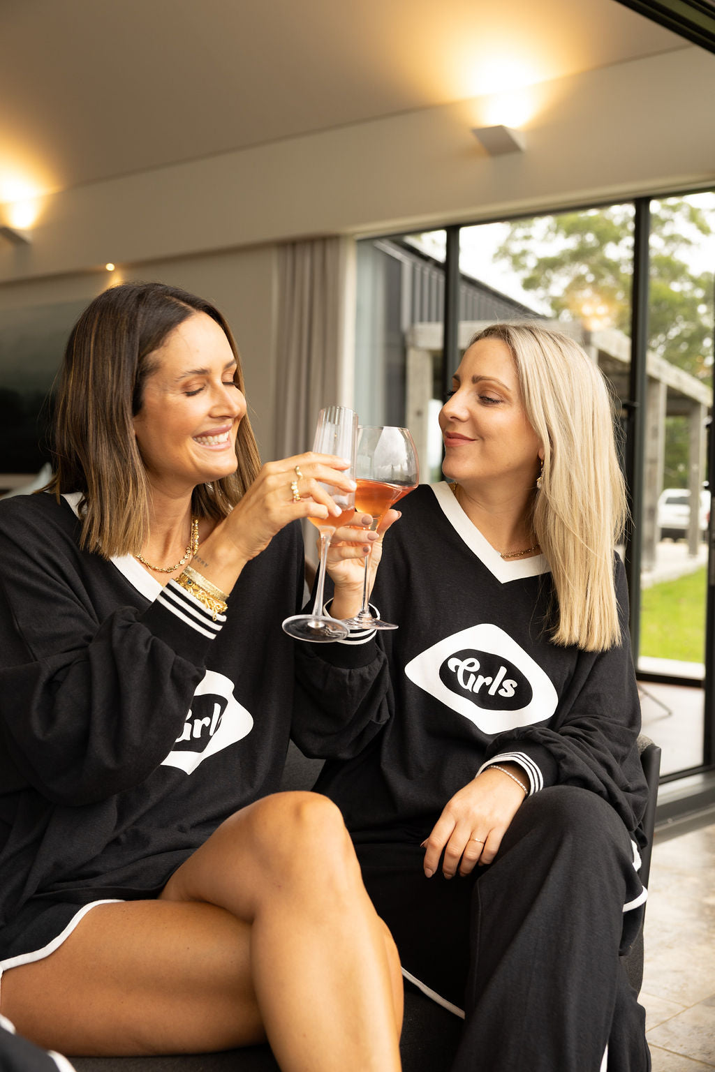 The GRLS L/S - Black