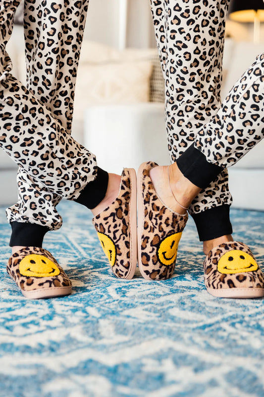 HAPPY LEOPARD SLIPPERS