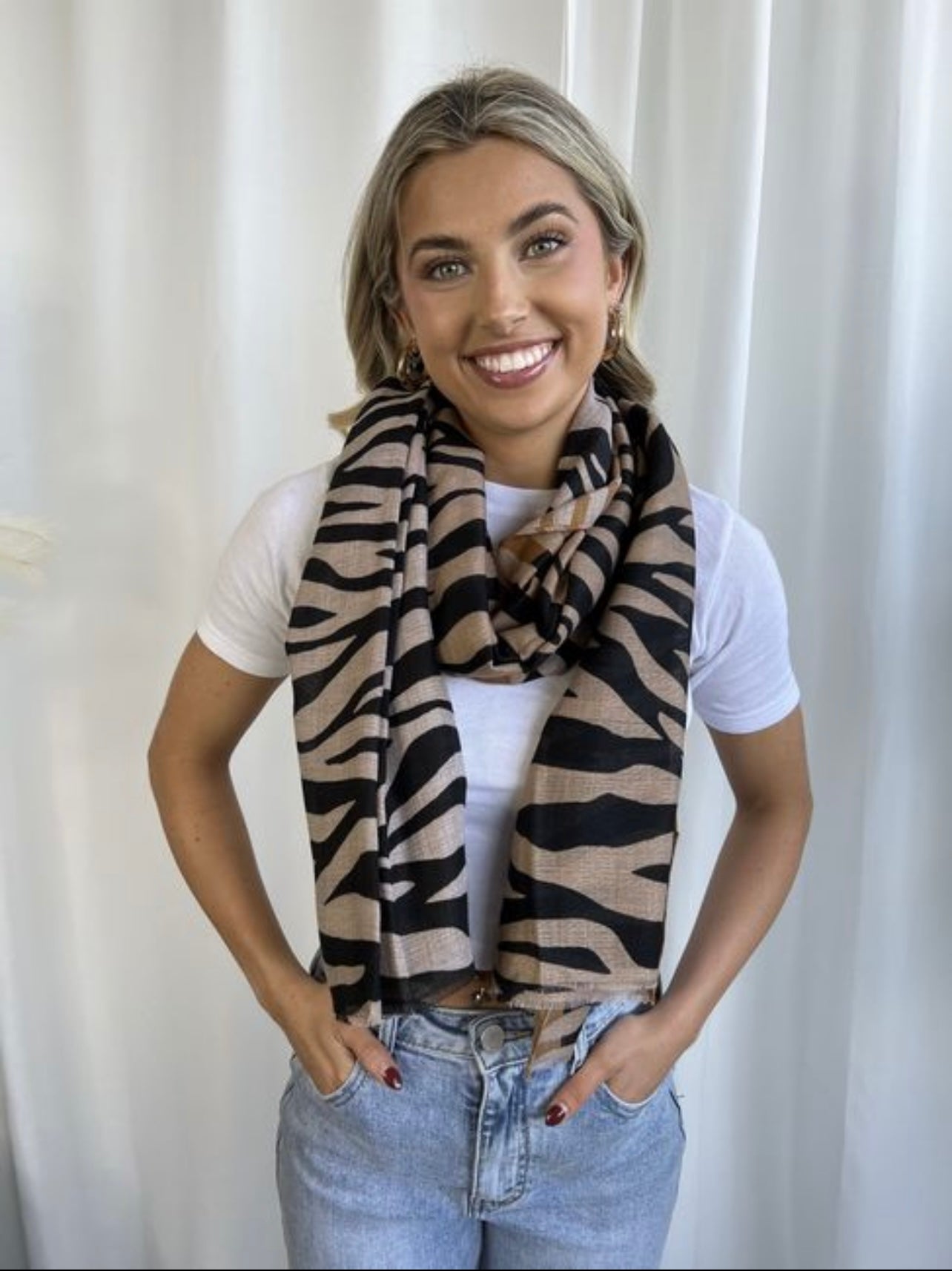 Bianca Scarf